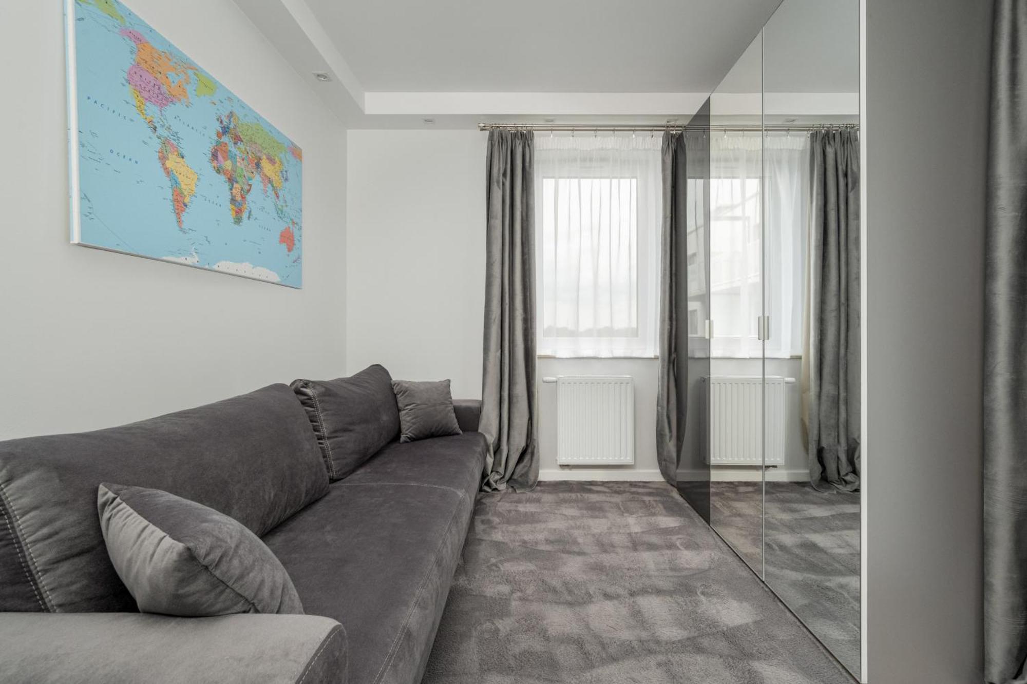 Luksusowy Apartament Z 3 Sypialniami, Klimatyzacja, Parkingiem I Biurkiem We Wroclawiu By Renters Prestige エクステリア 写真