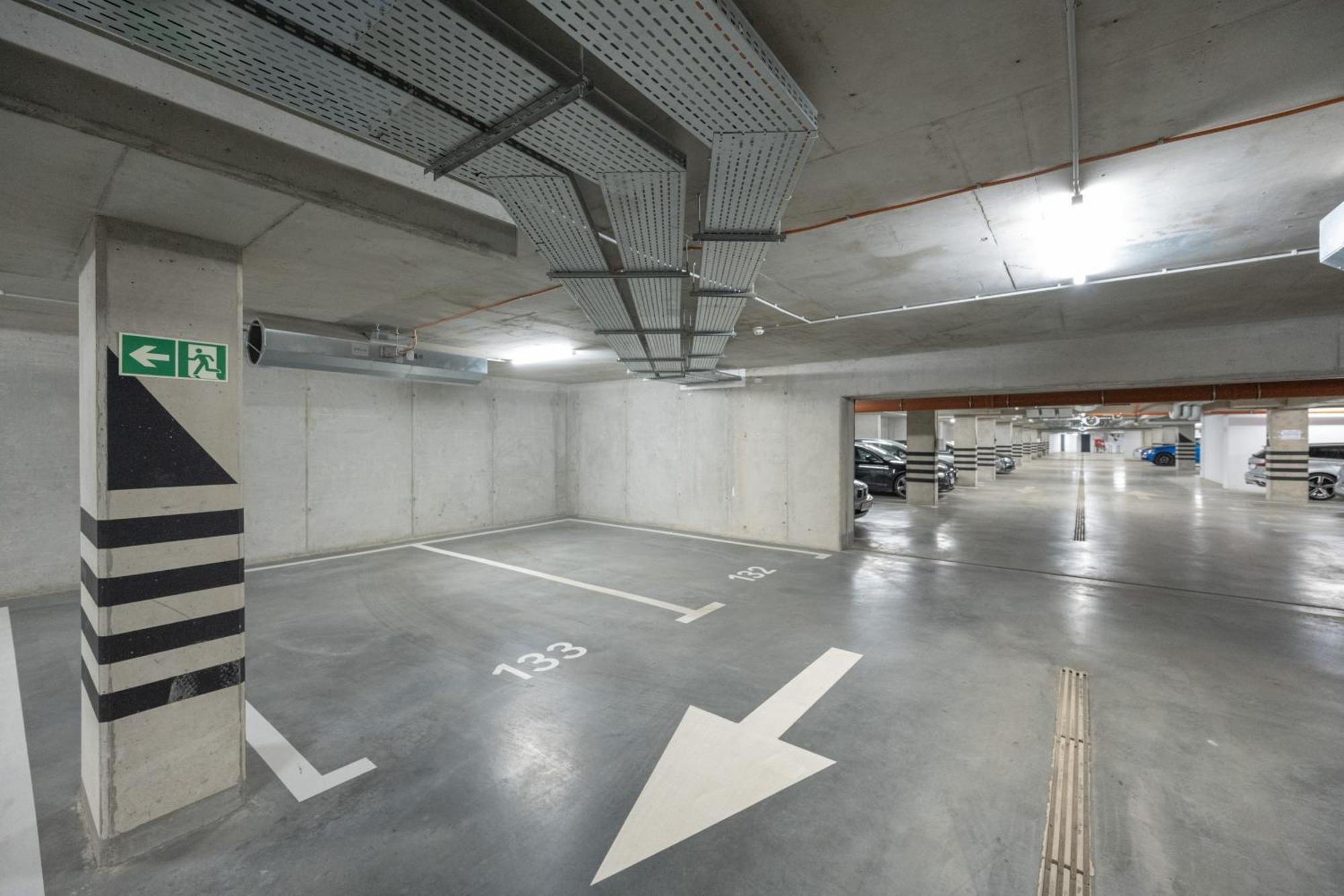 Luksusowy Apartament Z 3 Sypialniami, Klimatyzacja, Parkingiem I Biurkiem We Wroclawiu By Renters Prestige エクステリア 写真