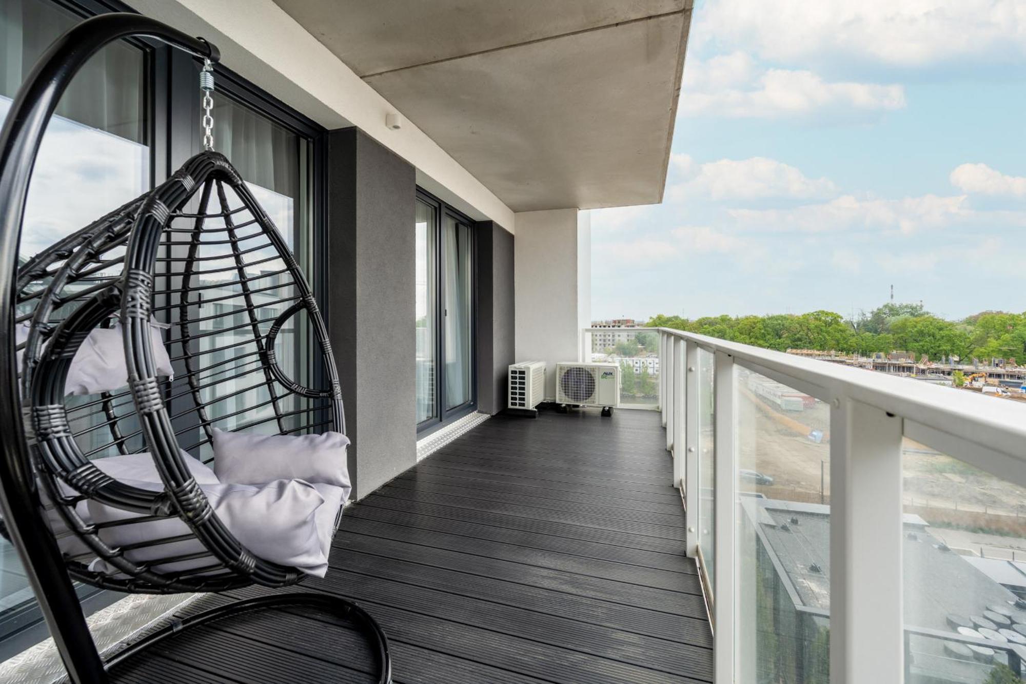 Luksusowy Apartament Z 3 Sypialniami, Klimatyzacja, Parkingiem I Biurkiem We Wroclawiu By Renters Prestige エクステリア 写真