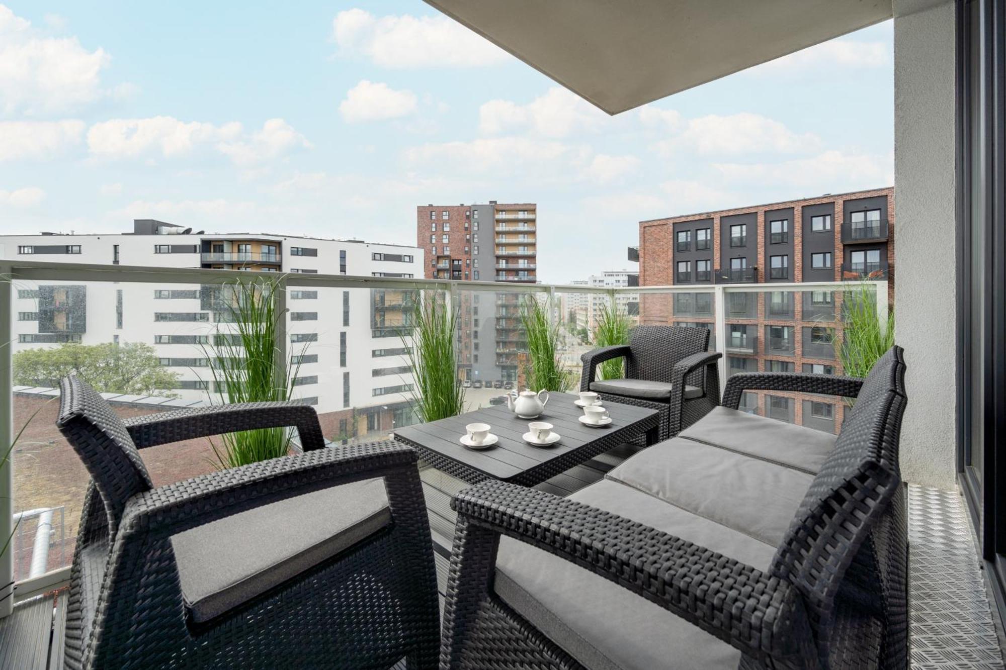 Luksusowy Apartament Z 3 Sypialniami, Klimatyzacja, Parkingiem I Biurkiem We Wroclawiu By Renters Prestige エクステリア 写真
